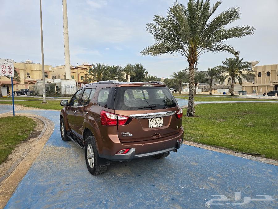 ISUZU MU-X Full Option SUV63167157395715111