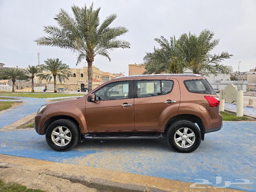 ISUZU MU-X Full Option SUV63167157395715112