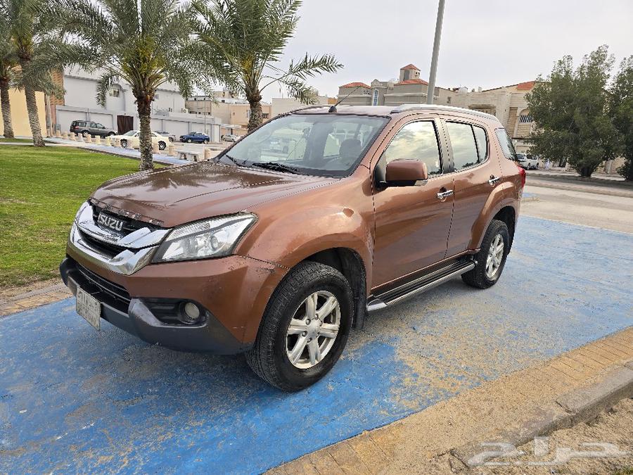 ISUZU MU-X Full Option SUV63167157395715113