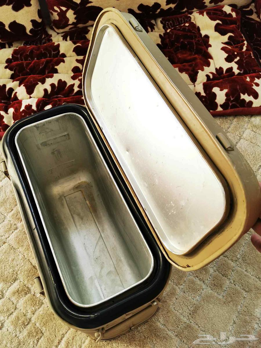 For sale, a military refrigerator63107525496323113