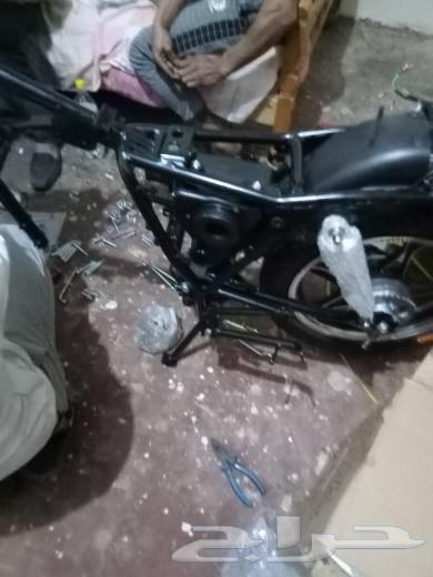 مكنيكي دبابات درجات ناريه خبره في مجال 16 عام تفك ورشه634439721649951120