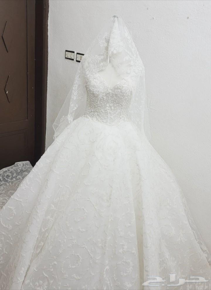 فستان لبسه وحده نظيف فقط ب 400 ريال63108658382465111