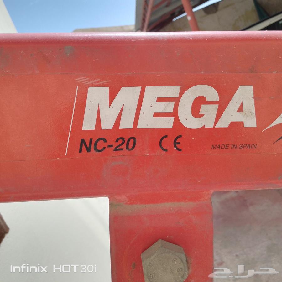 A multi-load Mieca crane, Spanish manufacturing, 1.5, 1.7, and 2 tons63167623432065111
