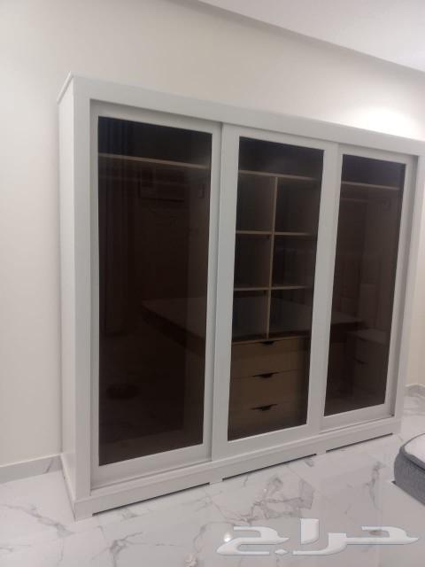 أثاث غرفة نوم النجار. نحن نصلح ونقوم بالتركيب63018197905666113