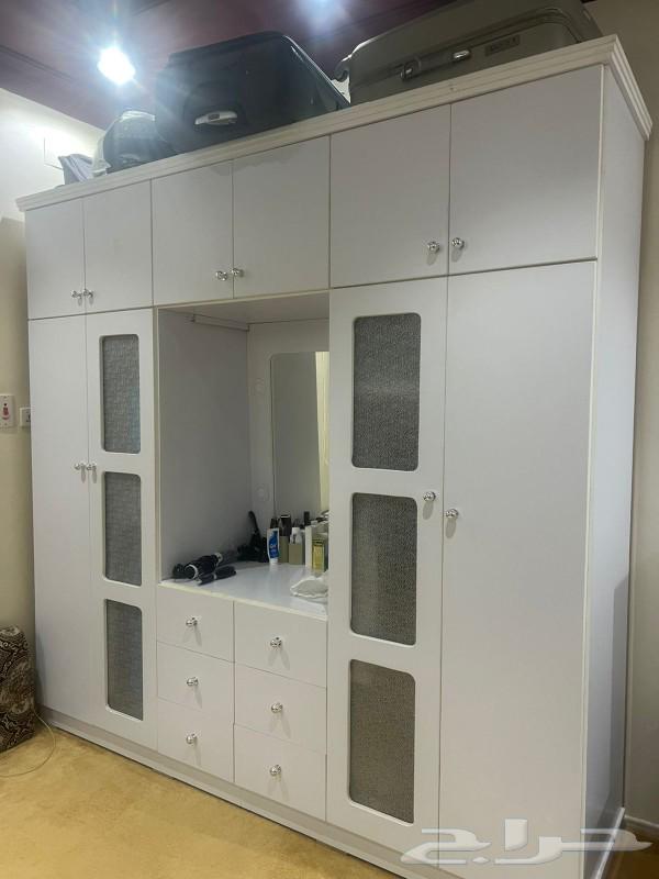 أثاث غرفة نوم النجار. نحن نصلح ونقوم بالتركيب630181979056661128
