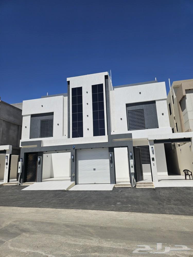 للبيع روفات فاخره ارضي وعلوي بالمحاله ابها63015672591361111