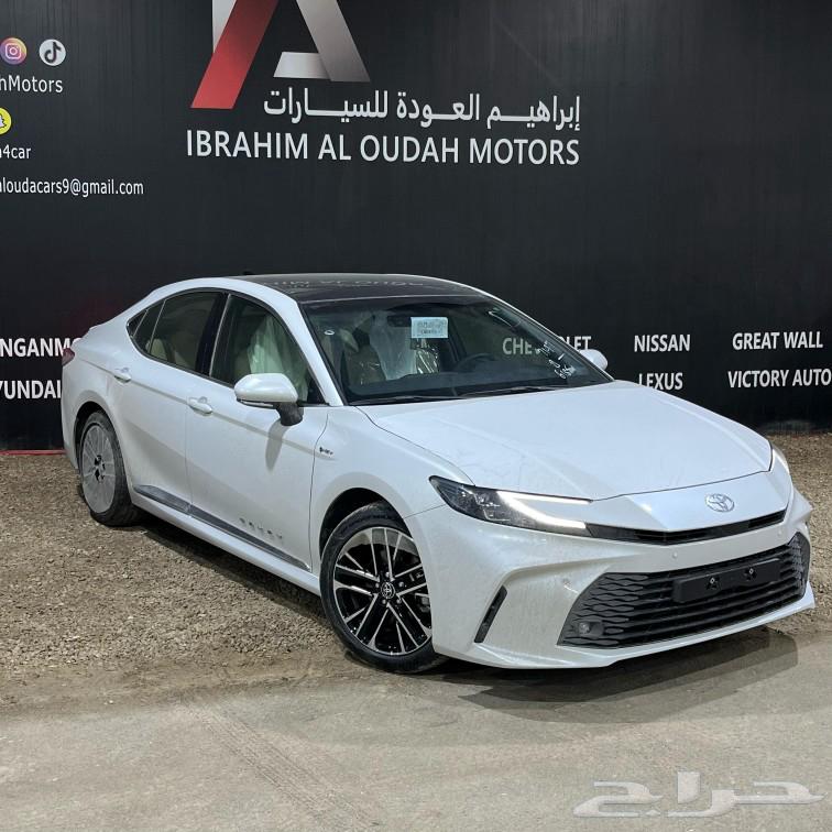 2025 Toyota Camry LE Hybrid63167647852674111
