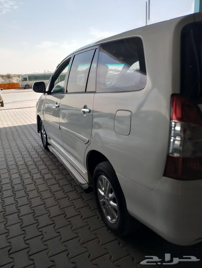 Toyota Innova model 201563165752393089114