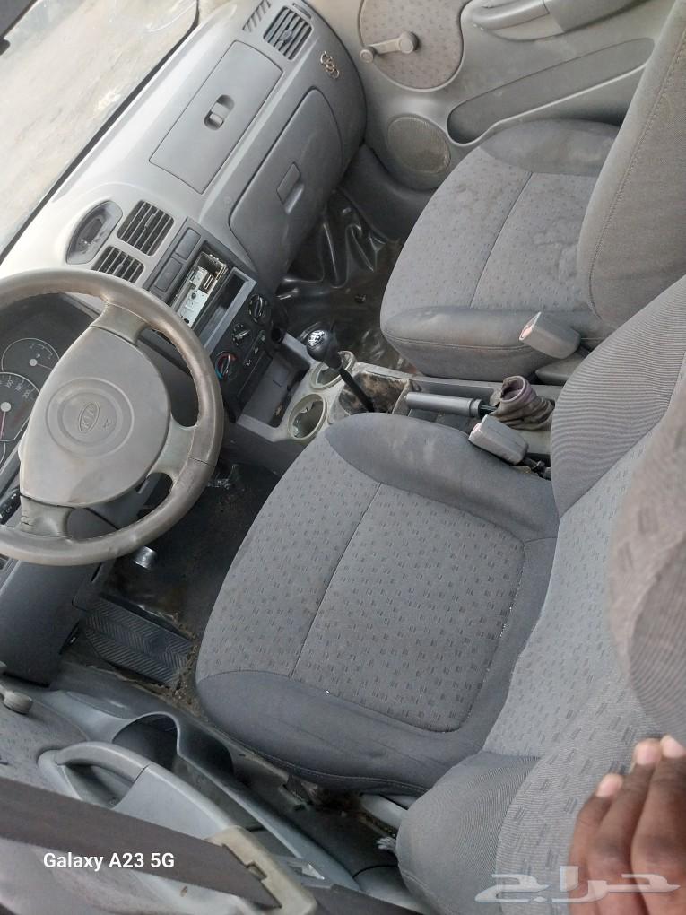 Selling Kia Rio 2004 spare parts, Jeddah Al-Hamdania scrapyard63160209100034111