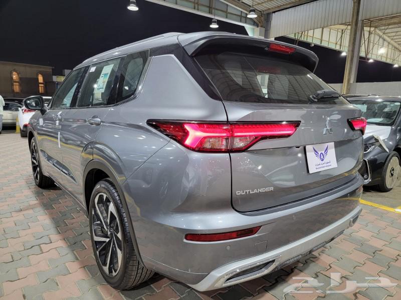 Mitsubishi Outlander Premium Full 202463157910469891113