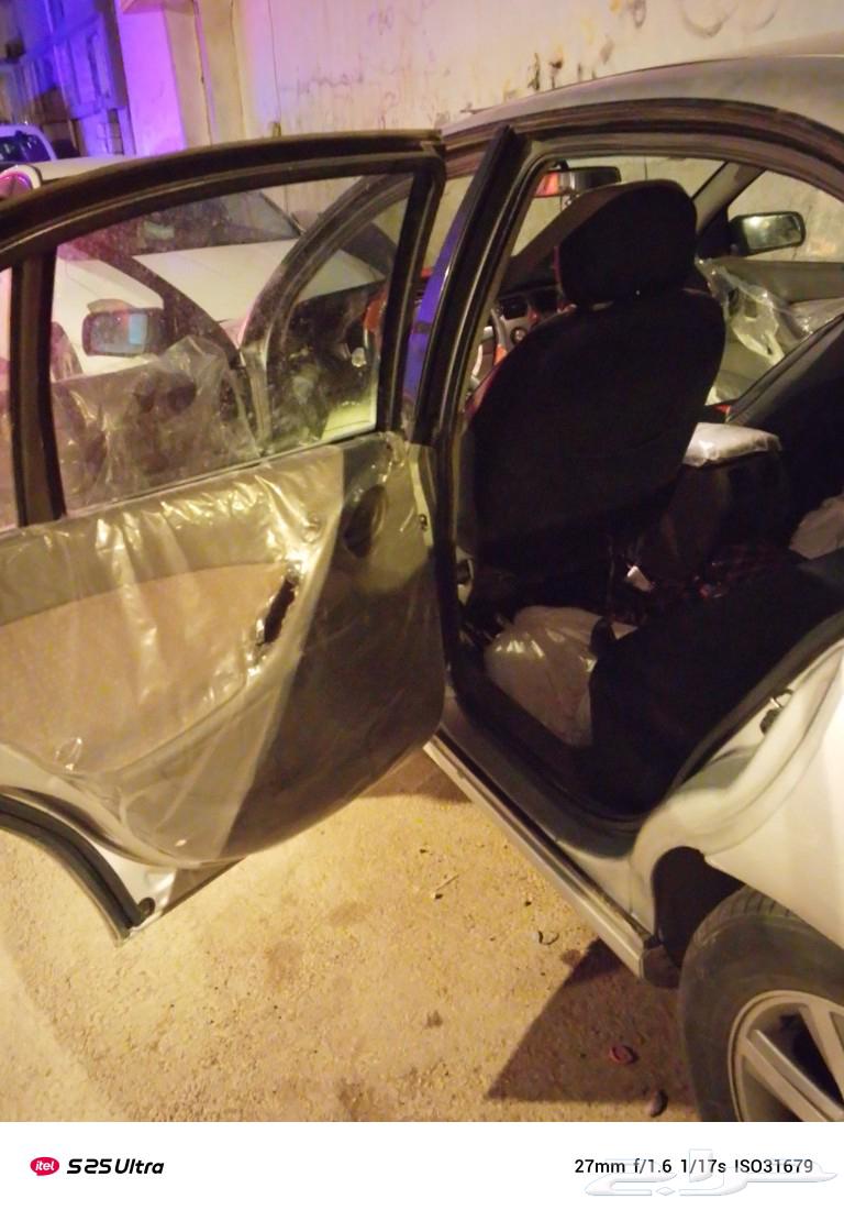لوميناء موديل 2006 ستاندر 6سلندر. البيع 1063184768235395114
