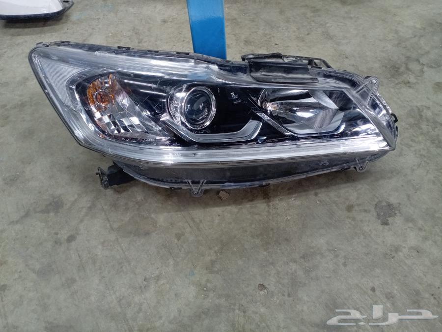 We have a right-side Honda Accord 2017 candle.63145828312706111