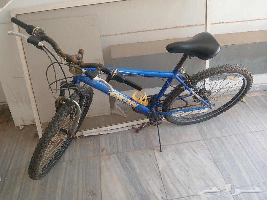 Used bike for sale. The brakes are a bit worn out.63095564285954112