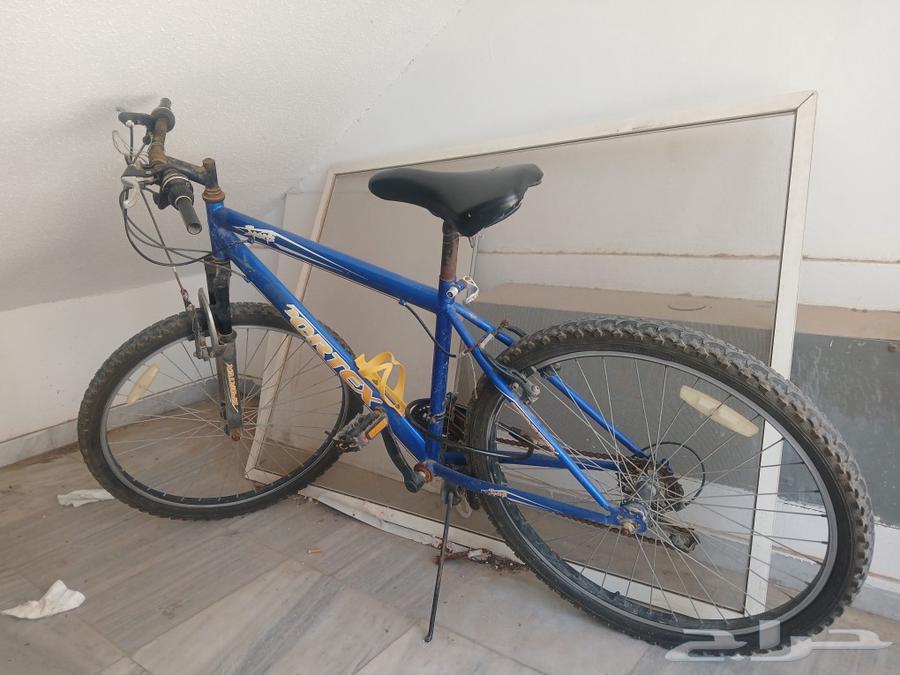 Used bike for sale. The brakes are a bit worn out.63095564285954114