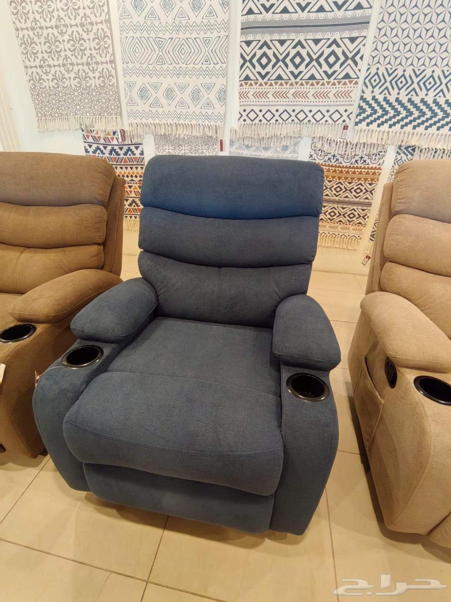 Very comfortable rocking reclining chair, swivel63094464443906112