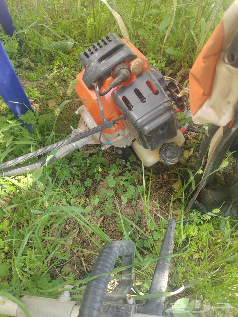 A gasoline-powered plow with an engine and manual operation, works on condition.630955692954891110