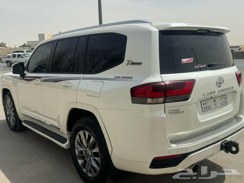 Land Cruiser Diesel 2022 GXR with 100,000 km63144900391809112