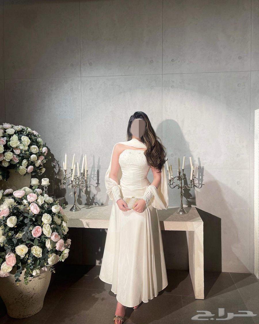 Modern dresses, buy now and get a 20% discount. Our dresses combine63012245245570119