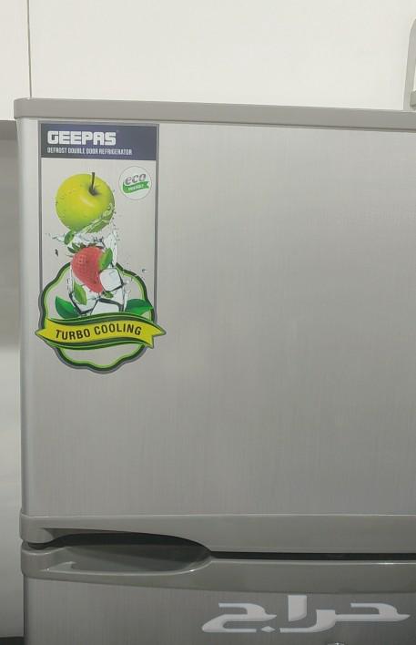 There is a new fridge for sale, never used at all, only for placing bread63015011596675111