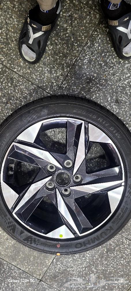 New Hyundai Elantra 23 rims and original agency tires63478219539073114