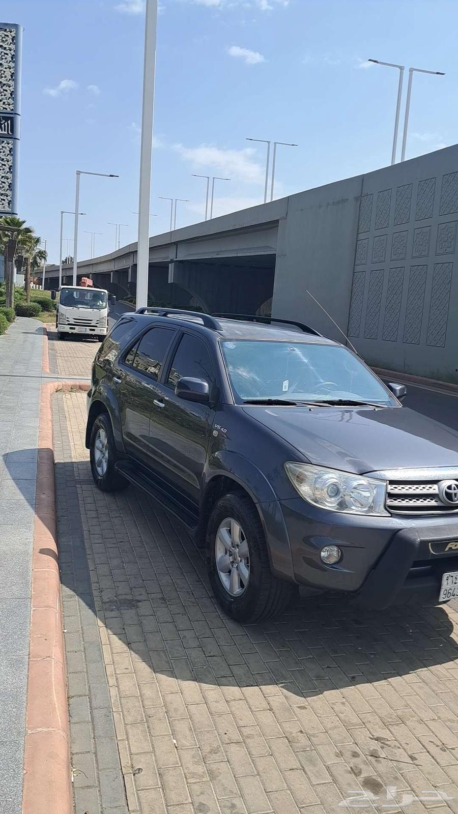 Fortuner Model 2010 Double Cab 6 Cylinder Automatic Transmission Car Gear Condition63048082173057111