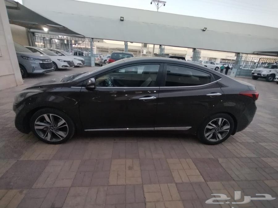 Elantra 2015 used, brown color, distinctive interior beige color63048781092097112