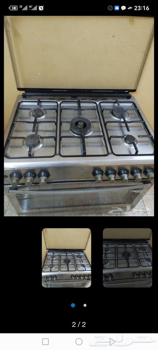 فرن خمس عيون يوجد واحده عطلانه الفرن بحاله جيده السعر 30063030343750401111