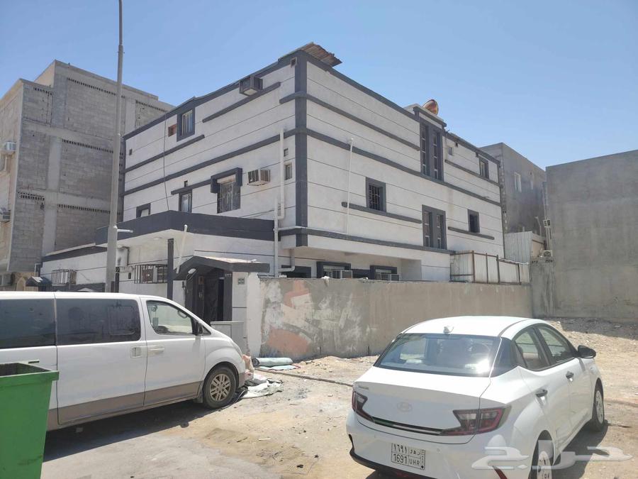 فرصة للإستثمار للبيع عمارة بالخبر حي الثقبه المساحه 325متر630091642426901112
