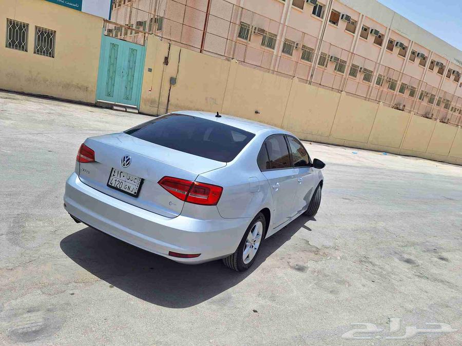 فولكس فاجن طراز جيتا 201563041000178305112