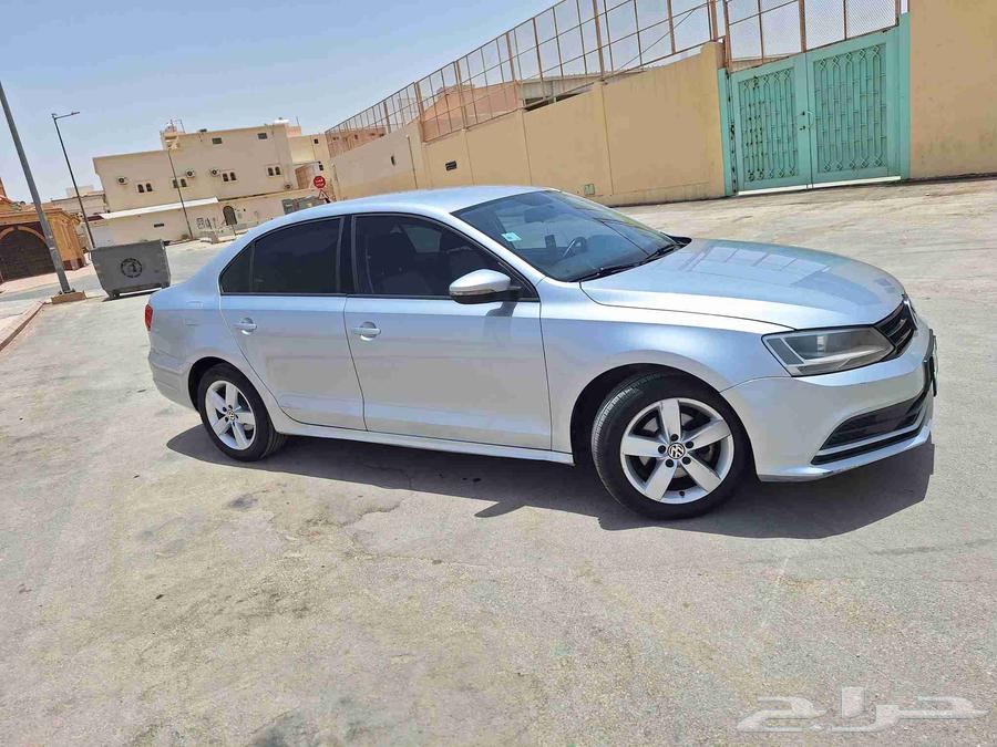 فولكس فاجن طراز جيتا 201563041000178305113