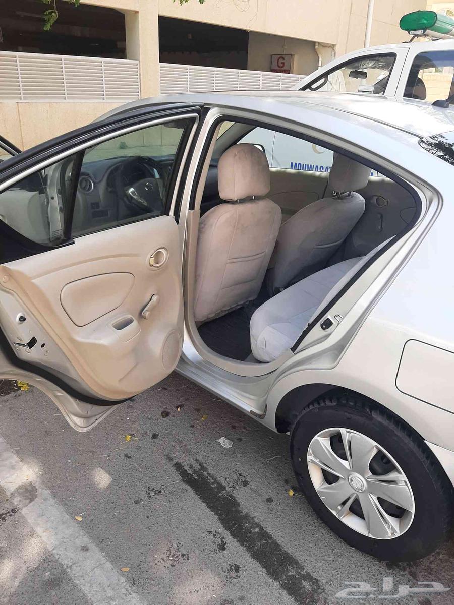 Nissan Sunny 2017 model, mileage 30063048133772803113