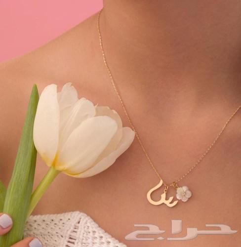 طقم نسائي من الاكسسورات المطليه بذهب تصمم بلاسم حسب الطلب63031624947841114