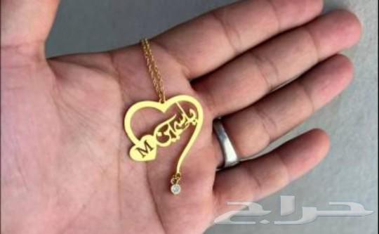 The beauty of the Arabic chain is designed with enamel and letters plated with gold630316415055371128
