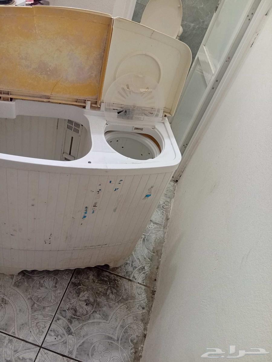 Washing machine and carpet for sale 200 riyal63028548457217111