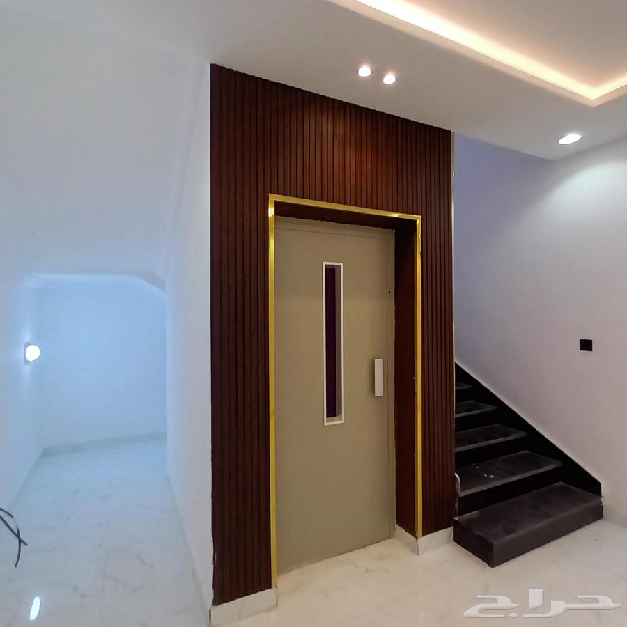 فيلا للبيع في ولي العهد 6 بسعر مميز63012954445697111