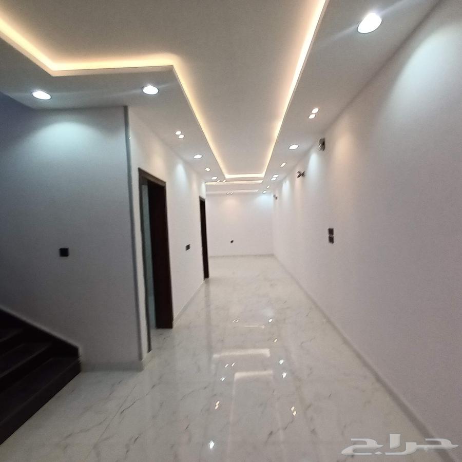 فيلا للبيع في ولي العهد 6 بسعر مميز63012954445697112