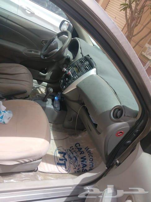 Nissan Sunny 201663040169398273112