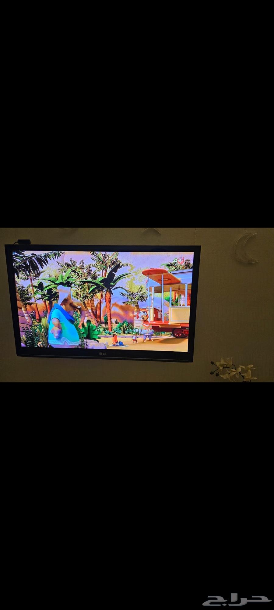 شاشة LG بحالة جيدة63028138752770111