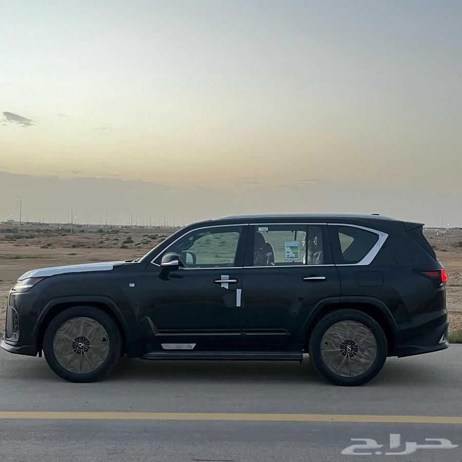 LEXUS LX600 FF SPORT 202563038549622530111