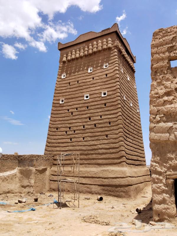 Restoration of archaeological clay vessels63026842462211113