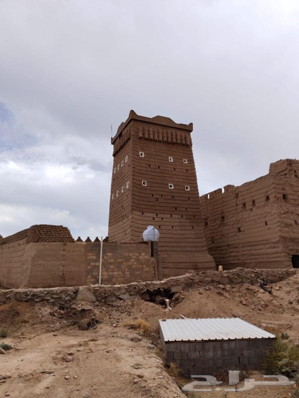 Restoration of archaeological clay vessels63026842462211112