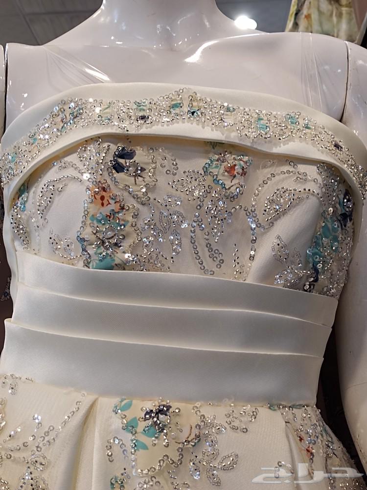 A new dress that I never wore, the appropriate sale was canceled.63027707519106112
