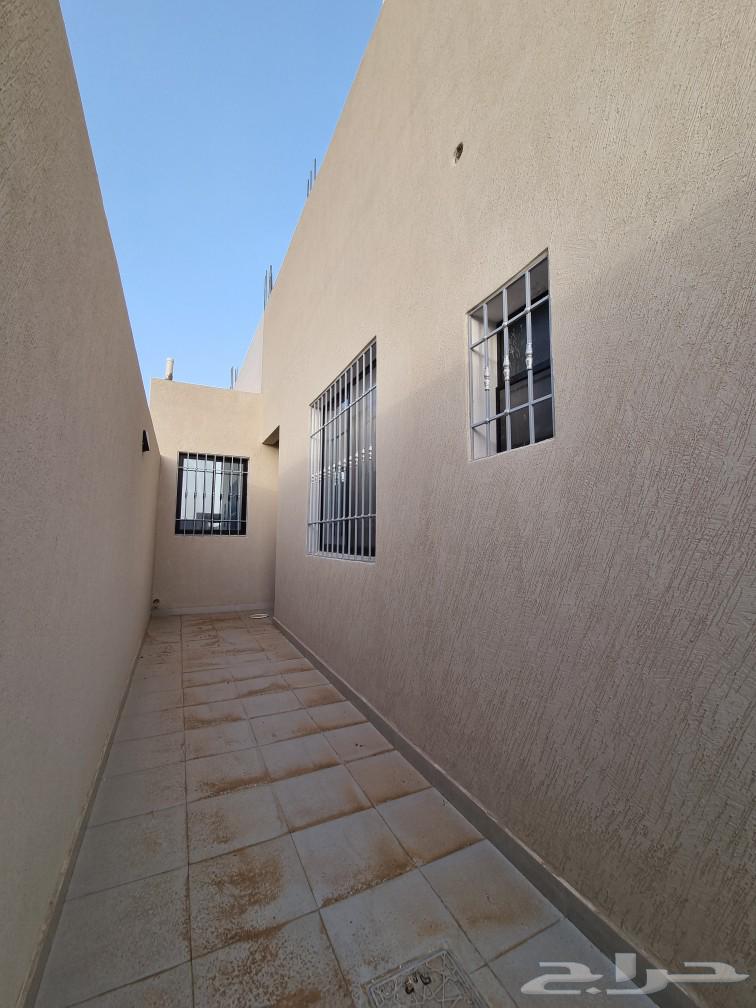 For sale, villas in Al-Sulimaniyah district, northern Buraidah, 560 thousand.63012025627778113