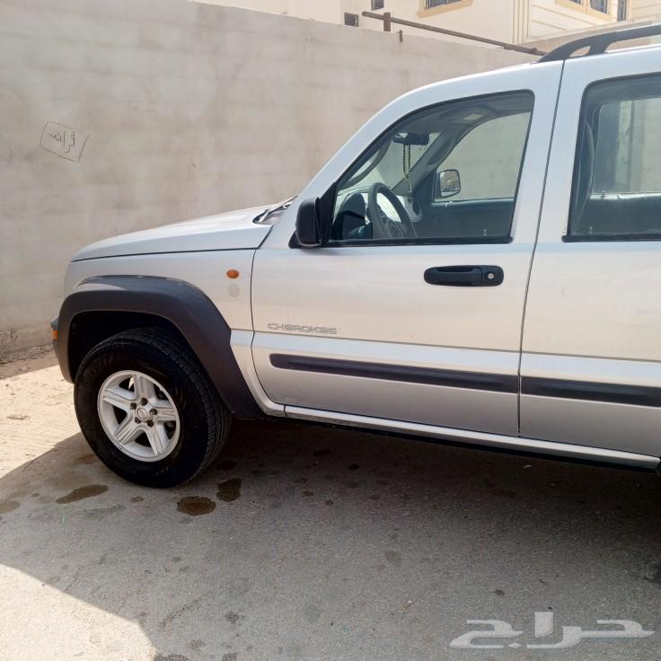 جيب شيروكي موديل 2004630323428232981127