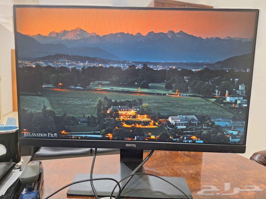 شاشه كمبيوتر Benq مستعمله 24 بوصه63021081951361111