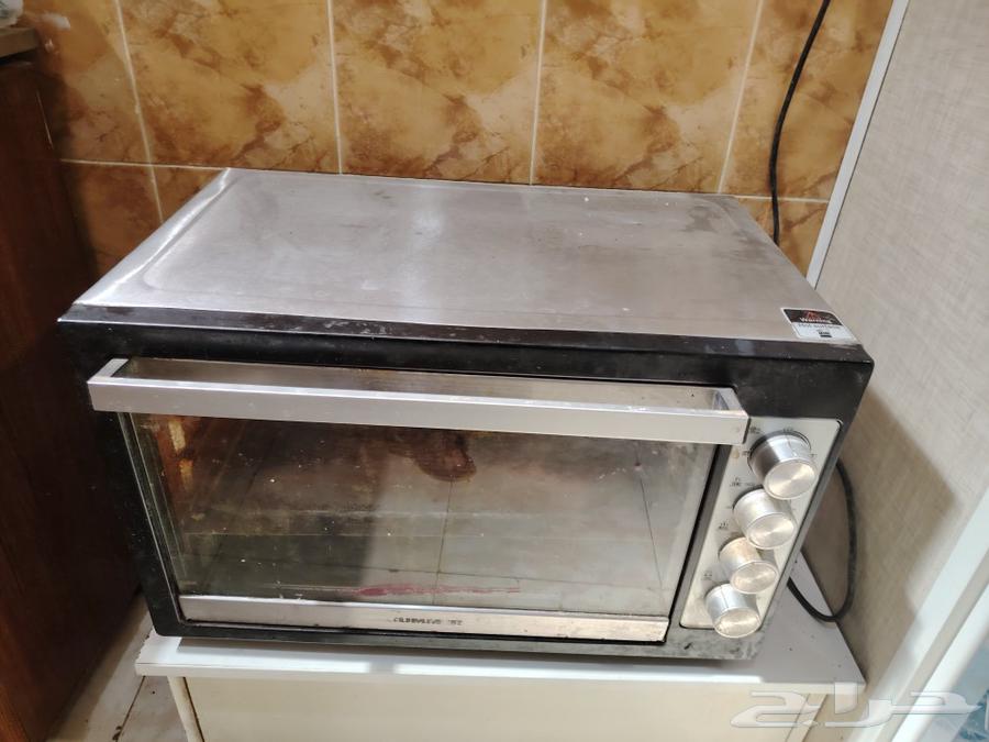 Big electric oven for sale at 200 riyals630197924442901115