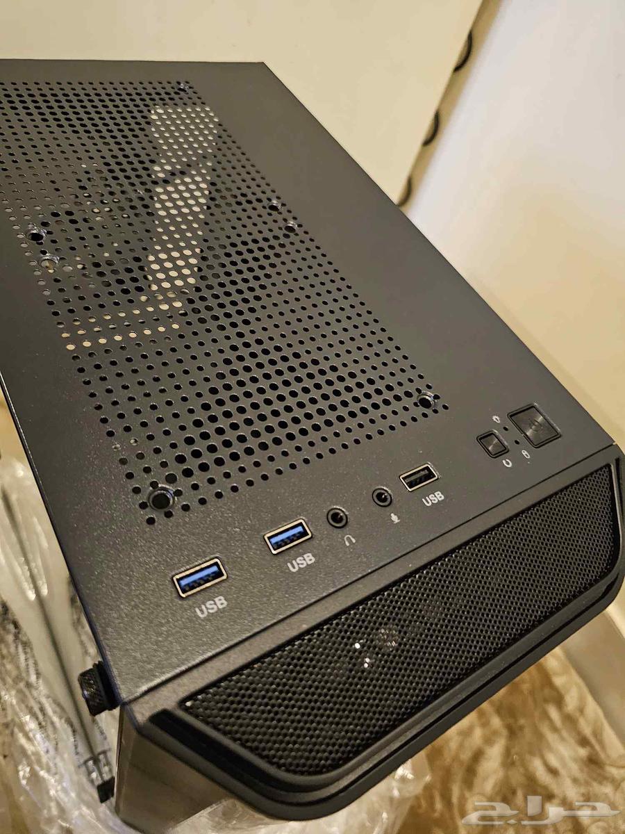 Aerocool computer case with 3 air cooling fans63020235672193114