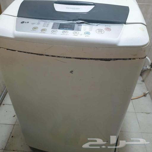 Items for sale: stove, washing machine, refrigerator, beds and TV receiver screen63019780118017112