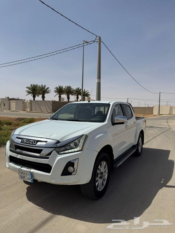 For sale Isuzu63021366812163111