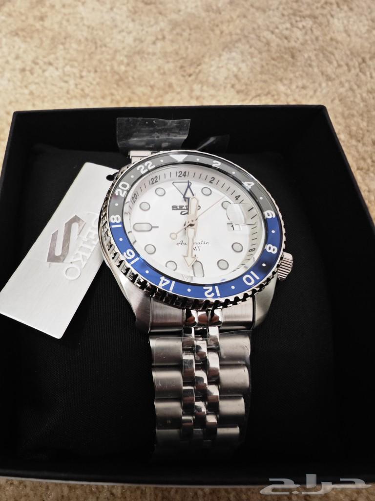 ساعة سيكو 5 gmt seiko مينا أبيض باتمان63022003107969111